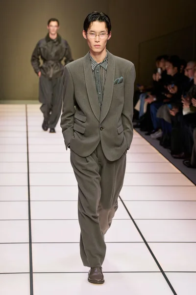 Look 39